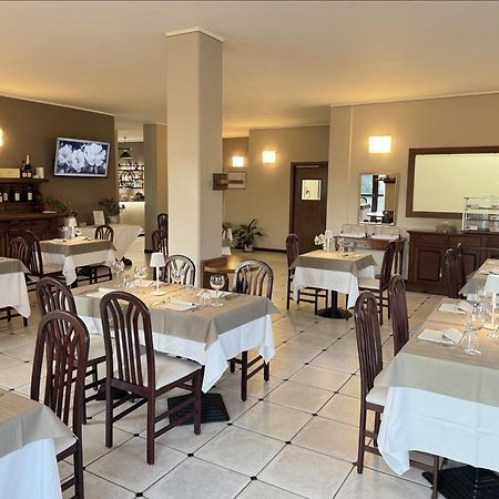 Hotel Villa Liberty Pontecurone ภายนอก รูปภาพ