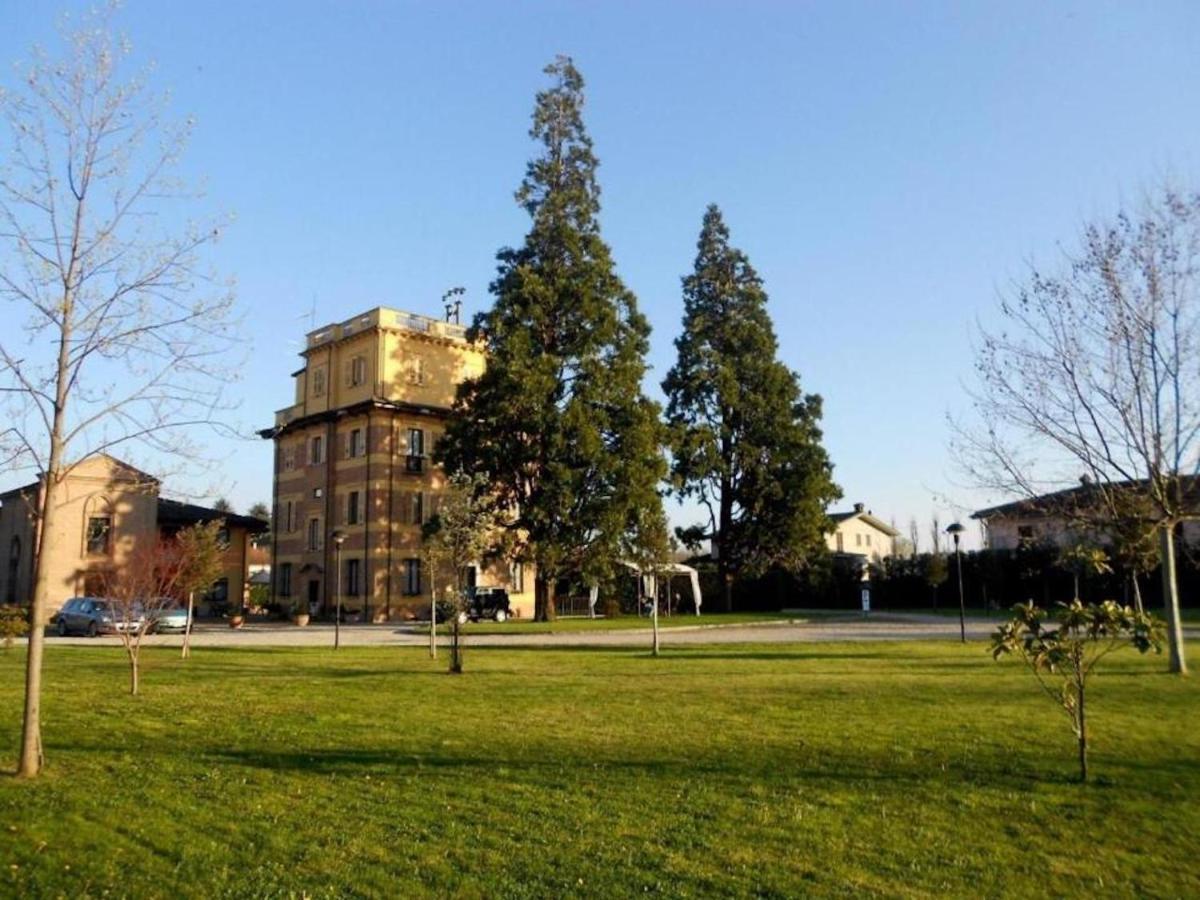 Hotel Villa Liberty Pontecurone ภายนอก รูปภาพ