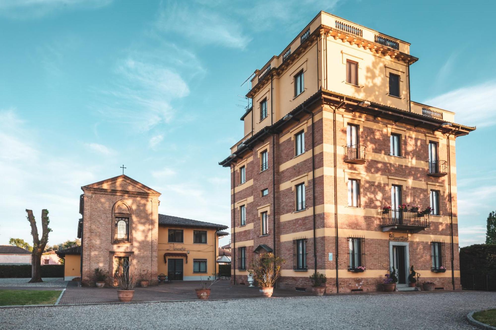 Hotel Villa Liberty Pontecurone ภายนอก รูปภาพ