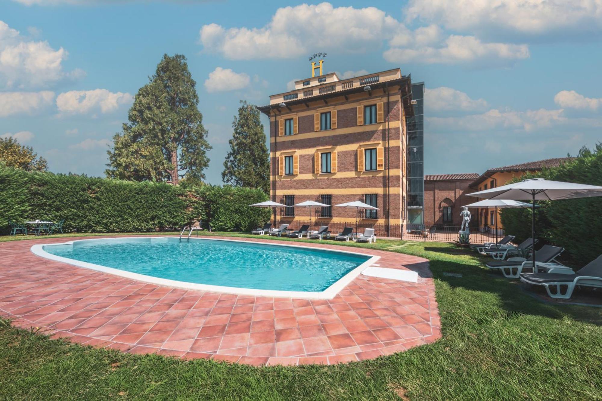 Hotel Villa Liberty Pontecurone ภายนอก รูปภาพ